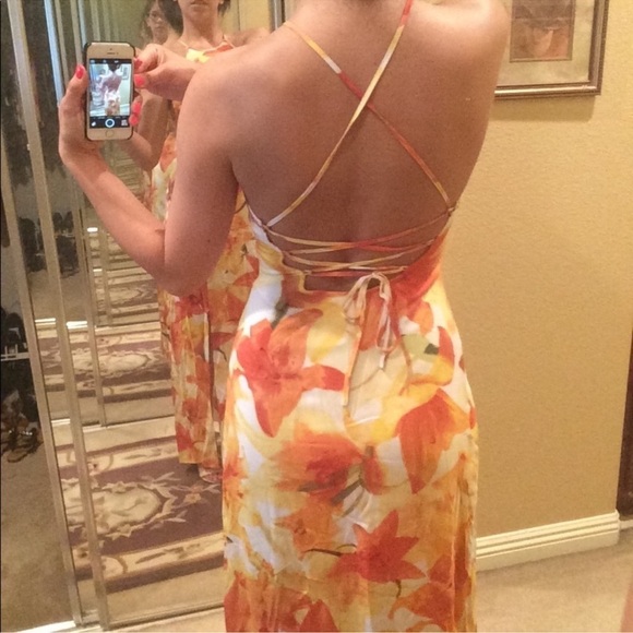 Guess Halter Neck Open Back Tropical Orange Floral Front Slit Maxi Dress sz 0 - Picture 5 of 14
